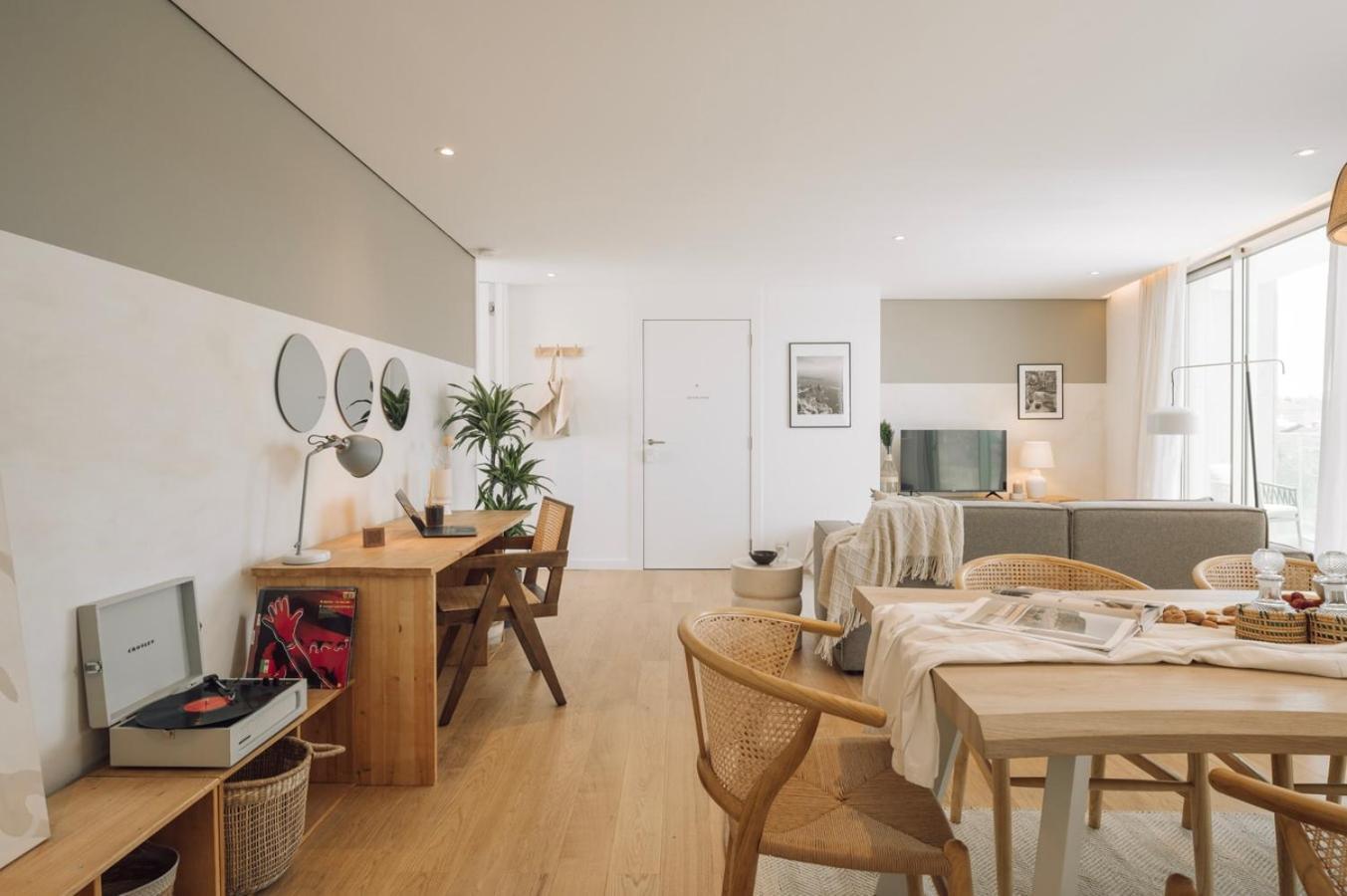 Marzano - 2 Bedrooms And Terrace In Alvalade * Lisboa