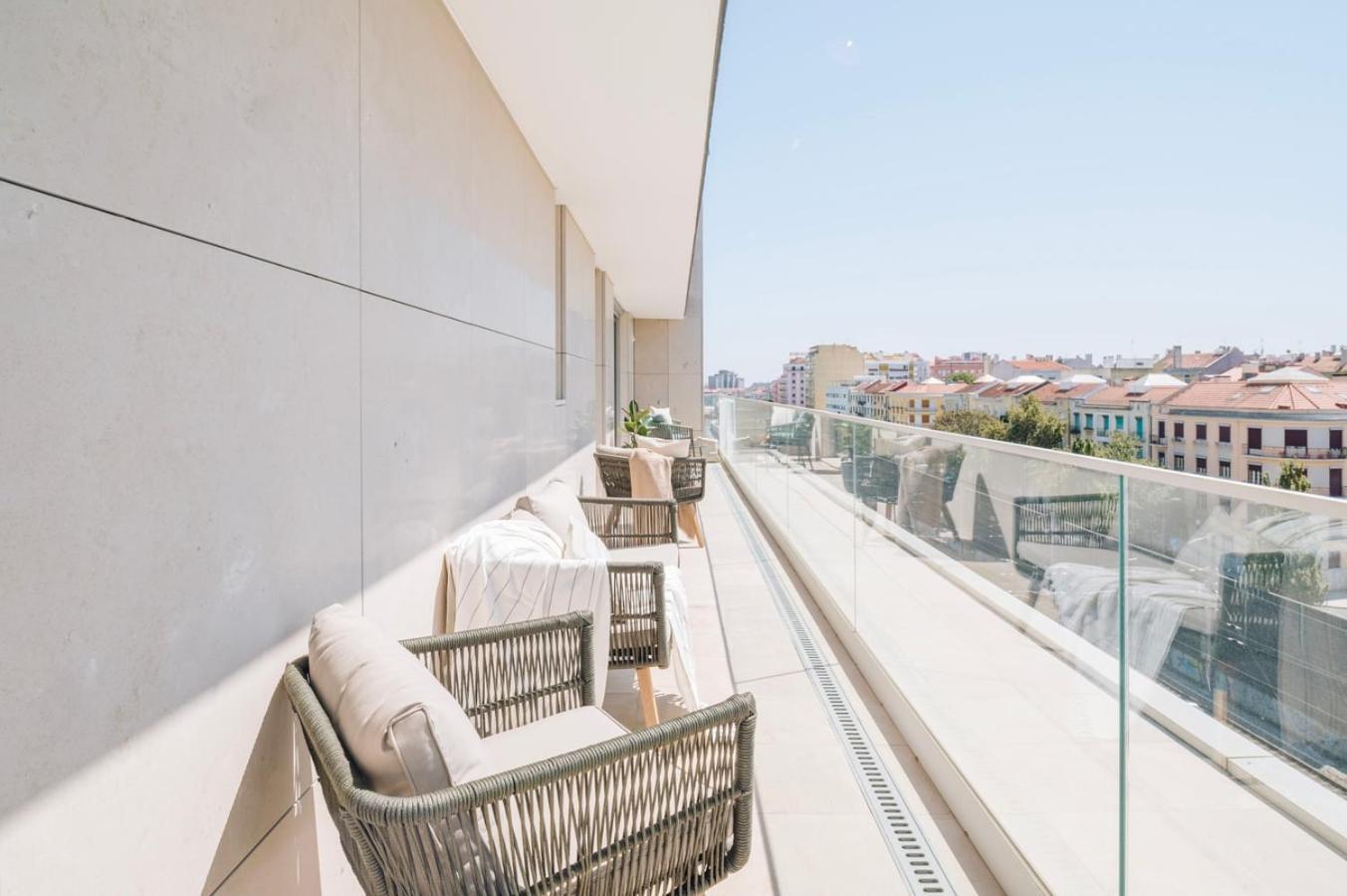 Marzano - 2 Bedrooms And Terrace In Alvalade Lejlighed *
